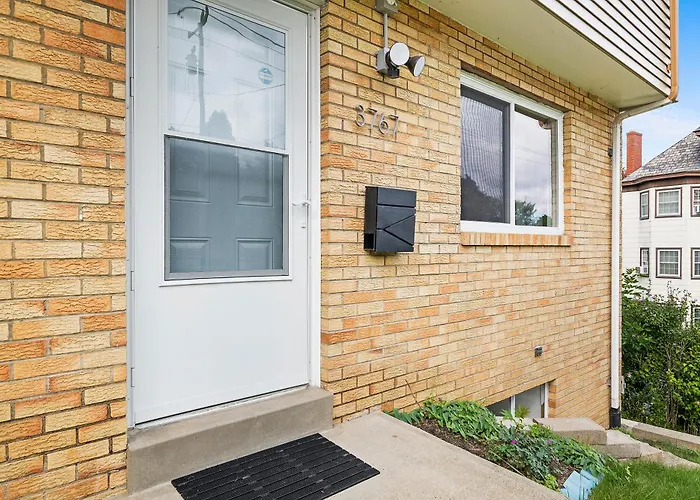 Modern And Spacious House Pittsburgh